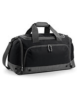 Torba sportowa z kieszenią na buty i regulowanym paskiem BagBase - Black